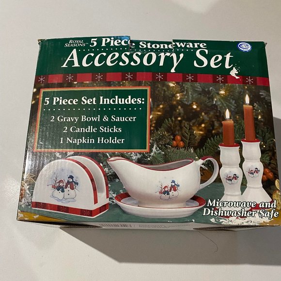 5 Piece Table Accessory Christmas Set - Picture 1 of 3